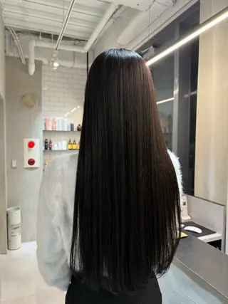 ロング robin&darc所属・西山 悠馬のヘアスタイル