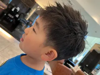 ショート キッズ LucksiMie ginza 明松のヘアスタイル