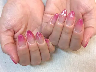 ネイル 新橋 ルキナ スタッフのネイルデザイン