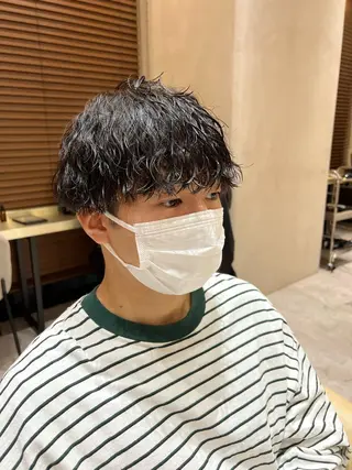 ショート パーマ メンズ 波巻きスパイラルパー マ/シャドウパーマ駿のヘアスタイル