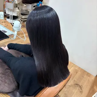 ロング 小西 七菜子のヘアスタイル