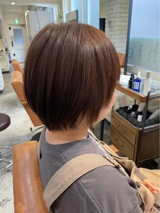 ショート カラー オオノ ヒヨリのヘアスタイル