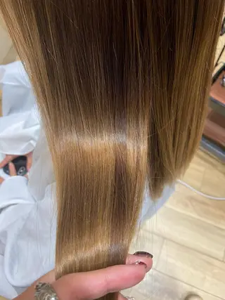 セミロング カラー AVANCE京橋所属・ハイトーンヘア/ 島崎　タクミのヘアスタイル