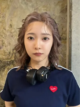 カラー 艶ブリーチ/表参道 ハイトーン /実乃梨のヘアスタイル