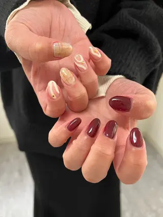 ネイル une／YUKINA 🫧大人nuanceのネイルデザイン