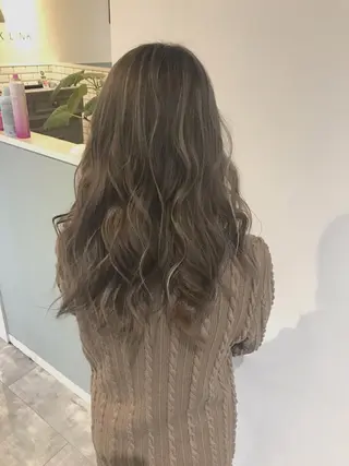 ロング カラー ヤマナカ エリカのヘアスタイル