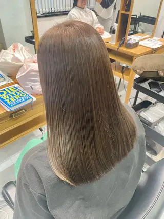 セミロング カラーモデル募集 ✨🤍モモハ🤍✨のヘアスタイル