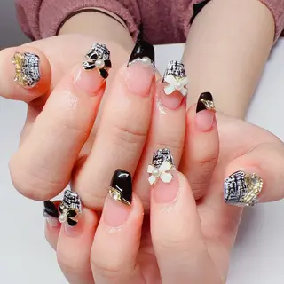 ネイル YUYI.nail salon所属・Mi Naのネイルデザイン
