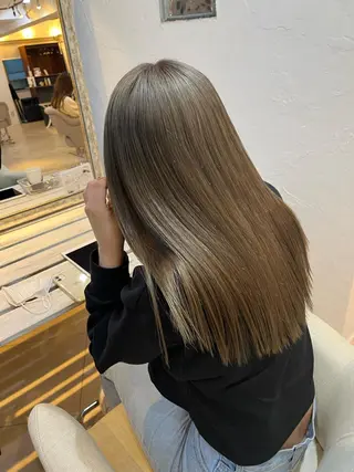 ロング カラー 💛ハイトーン💛 りむのヘアスタイル