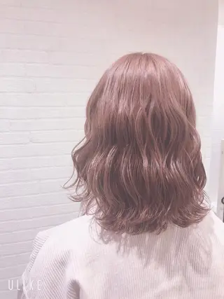 ミディアム カラー 岩永 梨玖のヘアスタイル