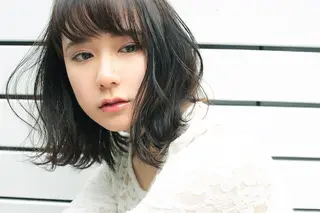 ミディアム エクステ（レミー毛） NINEのヘアスタイル