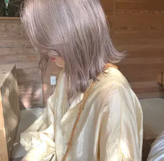 ミディアム カラー ハイトーン大得意 ×レイヤー🕊aiのヘアスタイル