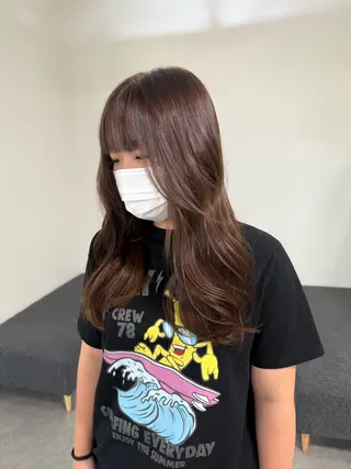 カラー 花島 来愛のヘアスタイル