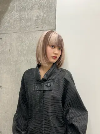 ショート カラー ブリーチ/艶カラー 🫧/ユーナのヘアスタイル