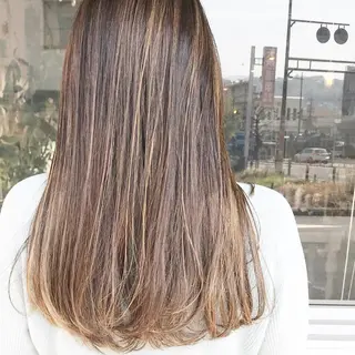 セミロング カラー ヘアアレンジ Mariana/ 鶴原-ハイライトのヘアスタイル