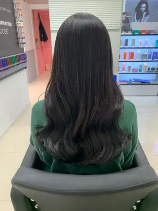 ロング Rosa by  artina横浜店所属・💖クボ モモ💖のヘアスタイル
