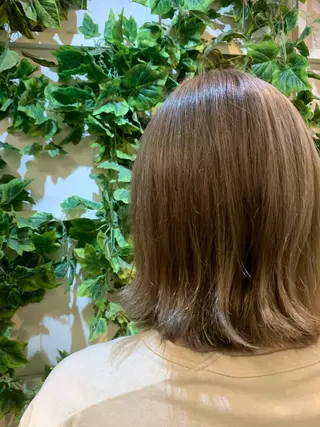 ミディアム カラー ハイライト✨髪質改善 TAKAさんです😊のヘアスタイル