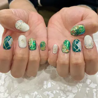 ネイル 安藤 彩乃のネイルデザイン