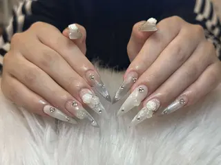 ネイル Nie Nail Shinokuboのネイルデザイン