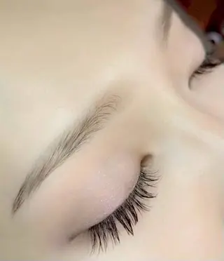 アイブロウ brow bar tokyo所属・brow bar tokyo【乃木坂】のマツエク・マツパデザイン