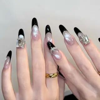 ネイル R nailsalon所属・Rネルサイン よ よのネイルデザイン