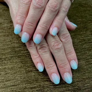 ネイル MAXKELLY EMIのネイルデザイン