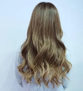 ロング カラー ヘアアレンジ 小林 伸行のヘアスタイル