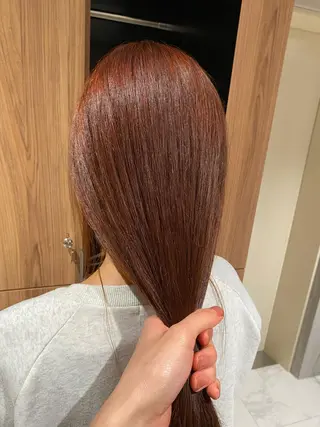 ロング カラー ブリーチなし 寒色カラーのヘアスタイル