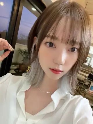 セミロング カラー 透明感×髪質改善🧸 韓国ヘア　武田涼のヘアスタイル