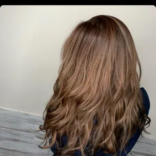ロング カラー グランルシア梅田所属・女性指名人気no.1 尾崎のヘアスタイル