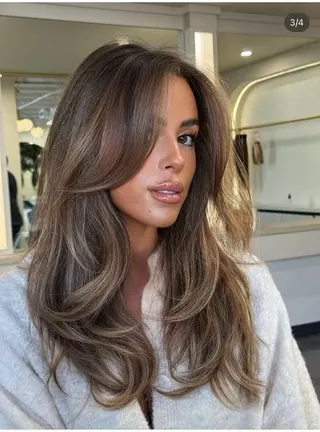 ロング 🇺🇸海外レイヤー yunoのヘアスタイル