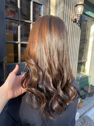 カラー ulQua 戸田のヘアスタイル