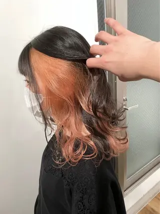 カラー Le'a  谷町🌱 ツボタホノカのヘアスタイル