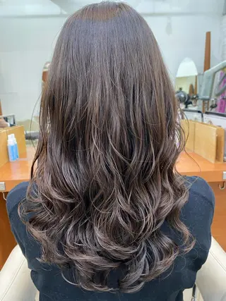 ロング コテ巻き風パーマ 河島恭平のヘアスタイル