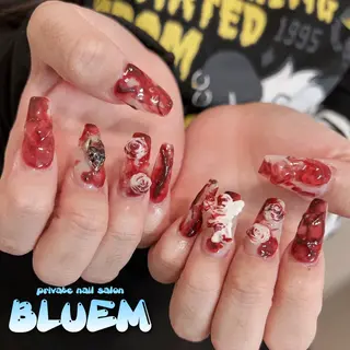 ネイル BLUEM なな🐶のネイルデザイン