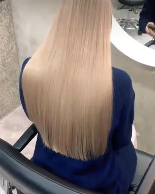 カラー 瀬戸 杏珠のヘアスタイル