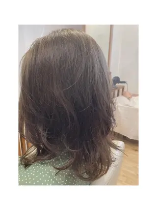 ミディアム タカノ アツコのヘアスタイル