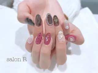 ネイル Re Pearl～コーディネートサロン～ 市駅前店所属・NARUMI HYODOのネイルデザイン