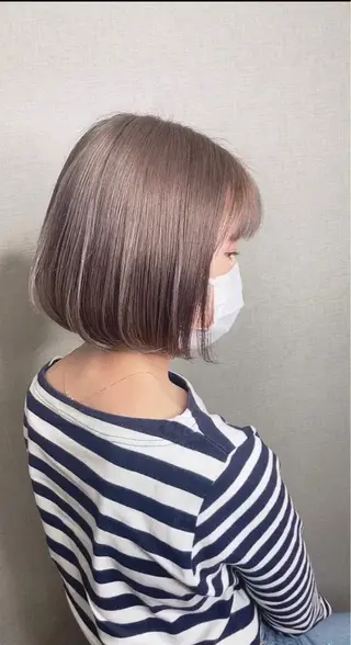 ミディアム ブリーチ　BAM BIのヘアスタイル