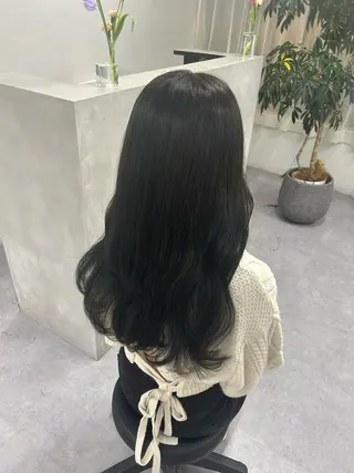 カラー 高山 アミのヘアスタイル