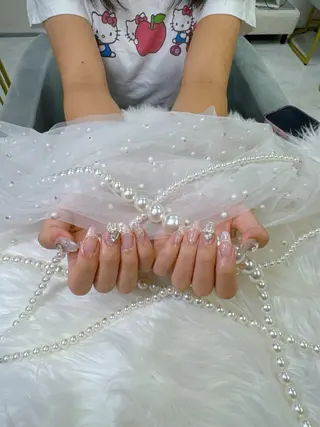 ネイル クイーンズネイル銀座所属・中山 芳美のネイルデザイン