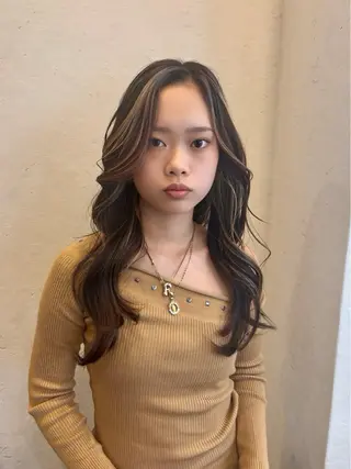 ロング カラー GO TODAY SHAiRE SALON横浜店所属・ブリーチ/個室サロン /横浜駅/金光秀斗のヘアスタイル