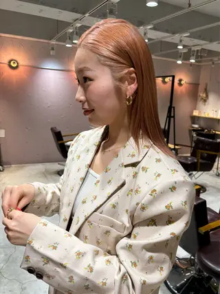 ミディアム カラー mei|顔まわり ×透明感カラーのヘアスタイル