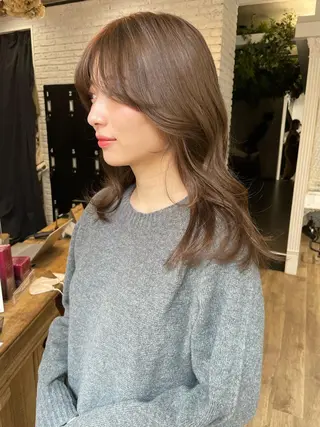 セミロング カラー レイヤー/顔周り /AKARIのヘアスタイル