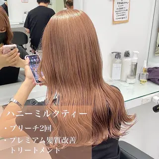 ミディアム カラー 透明感/グレージュ/ ミルクティー/ユウトのヘアスタイル