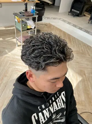 パーマ メンズ ベージュカラー 新潟/万代/井上佑のヘアスタイル