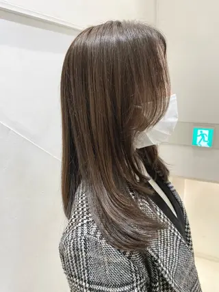 セミロング カラー ✨くびれスタイル✨️ 戸嶋穂乃香のヘアスタイル