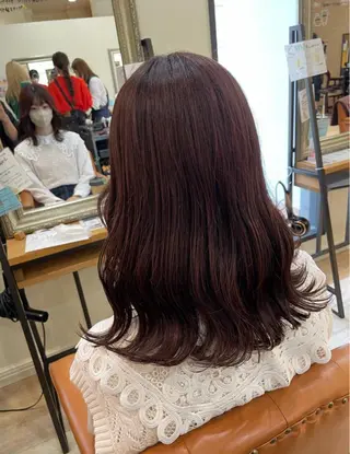 ミディアム カラー 松尾 遥花のヘアスタイル