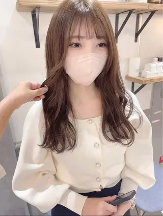 セミロング カラー misaki🩰🤍 まろみ透け感カラーのヘアスタイル