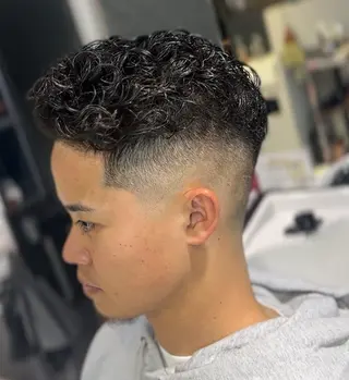 パーマ FRANK'S BARBER WEST TOKYO所属・吉祥寺メンズカット hanaのヘアスタイル